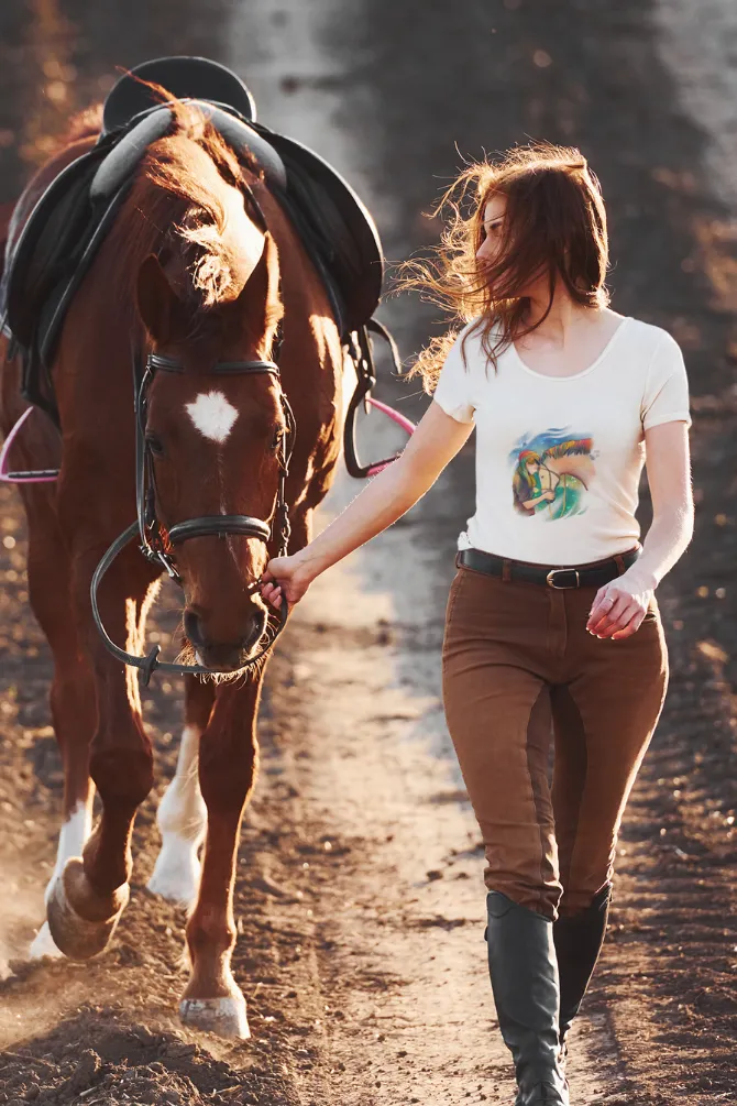 Colorful Horse Printed Scoop Neck T-shirt for women